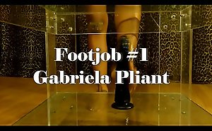 Footjob by Gabriela Pliant