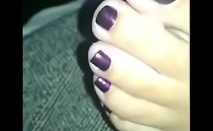 Shoot cum all over sexy wife&rsquo_s toes