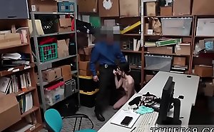 Cop feet Suspect was caught red transferred by store associate.