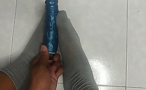 Playing with my feets and a dildo