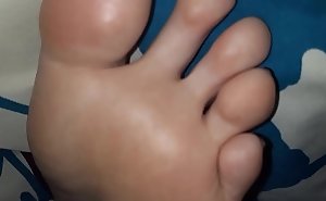 Sexy toes for not long enough